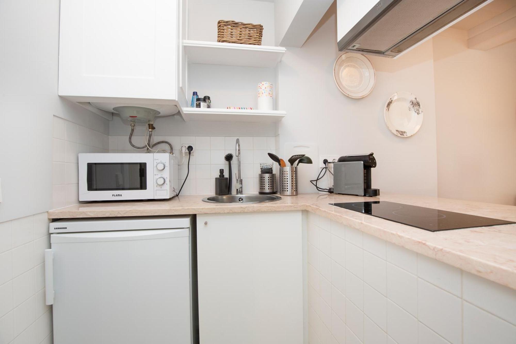 Live Like A Local @ Casa Da Esquina - Wifi & A/C Apartment Lisbon Bagian luar foto